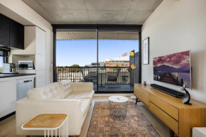 Prime Location near Richmond Cafes, Trams and MCG, Melbourne